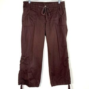 Calvin Klein women's brown / chocolate 100% cotton cargo capri pants size 8